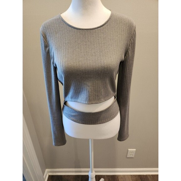Revolve lovers & friends ribbed crop with tummy cutout gray long sleeve sz M - Picture 1 of 7